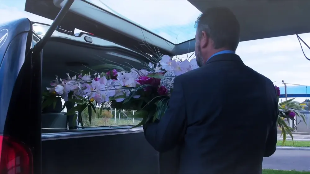 funerail-9 funerail-9